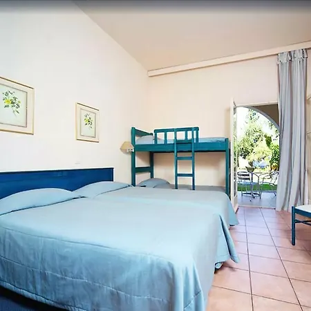 Delfinia 4* 모라이티카