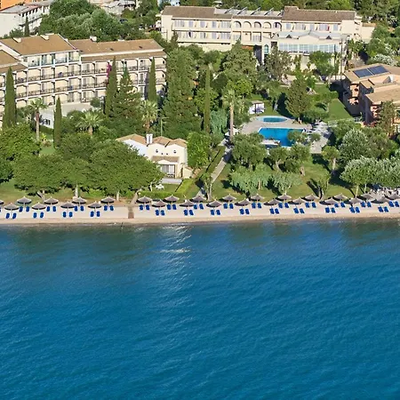 Delfinia 4*