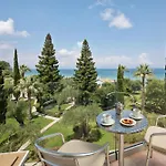 Delfinia Hotel 4*