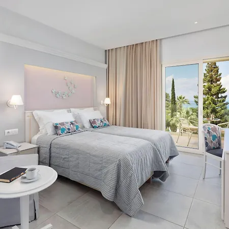 Delfinia ホテル モライティカ