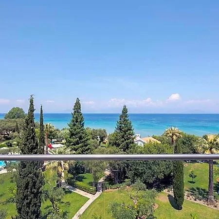 מלון Delfinia מוראיטיקה