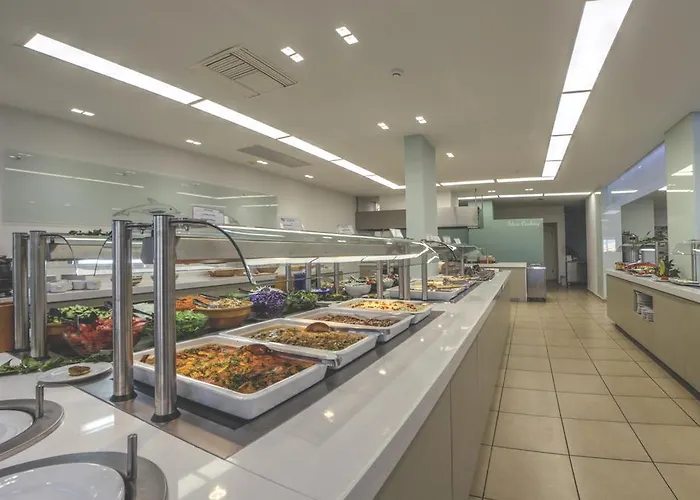 Delfinia Moraḯtika