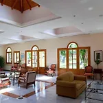 Delfinia 4*
