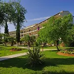 Delfinia Hotell
