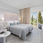 Delfinia Hotell Moraitika