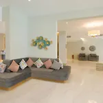 Hotell Delfinia 4*