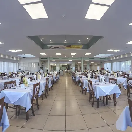 Delfinia Hotel Moraḯtika
