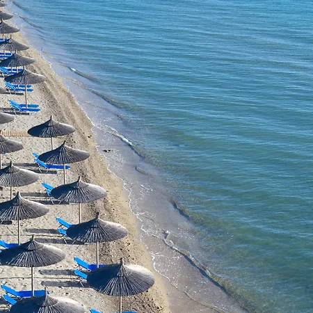 Отель Delfinia Мораитика